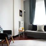 10 Min - Bright & Modern, Up To 5 Beds * Μιλάνο