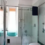 10 Min - Bright & Modern, Up To 5 Beds * Μιλάνο