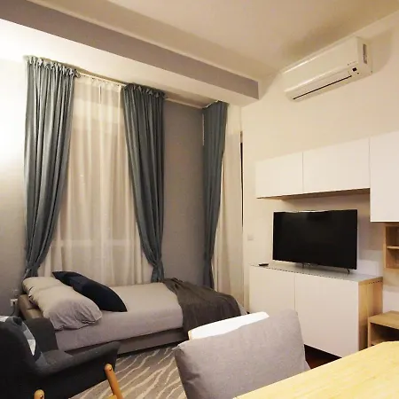 10 Min - Bright & Modern, Up To 5 Beds
