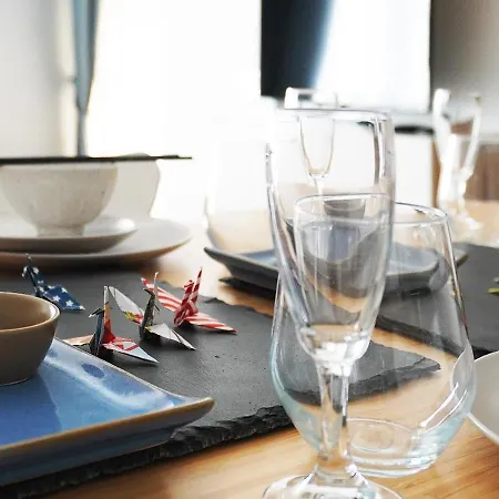 Apartament 10 Min - Bright & Modern, Up To 5 Beds *